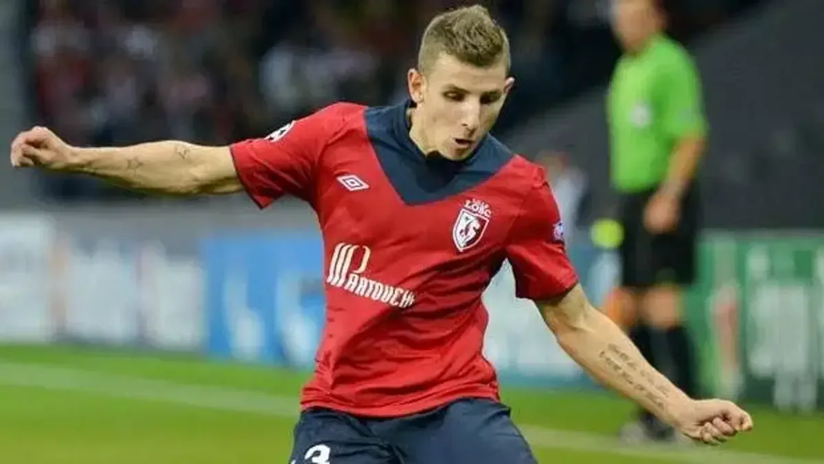 PSG'de Lucas Digne Dönemi: Deneyimli Sol Bek Paris'e Döndü PSG'de Lucas Digne Dönemi: Deneyimli Sol Bek Paris'e Döndü