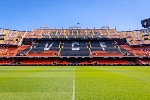 Valencia CF'de Kritik Dönemeç: Mestalla'ya Veda ve Yönetim Krizi