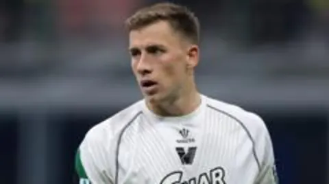 Brighton'dan Savunmaya Avusturyalı Takviye: Michael Svoboda İmzayı Attı