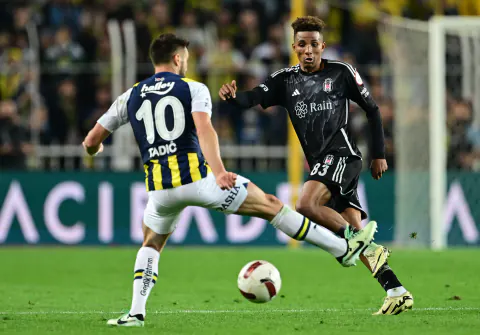 Süper Lig'de Stoper Savaşı: Victor Lindelöf İçin Beşiktaş ve Fenerbahçe Devrede