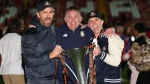 Phil Parkinson'dan Wrexham'da 5 Yıllık Dönem Analizi: Hedef Daha Yüksek