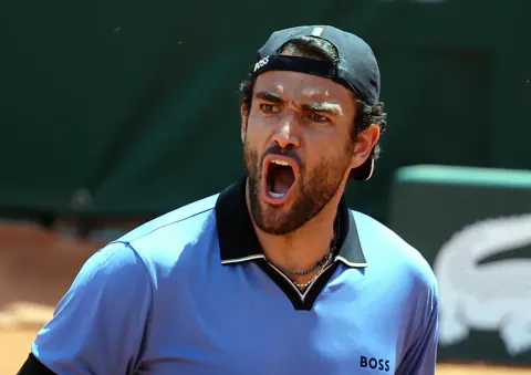 Roland Garros'ta Şok Gelişme: Berrettini Sakatlandı, Arnaldi Yarı Finalde