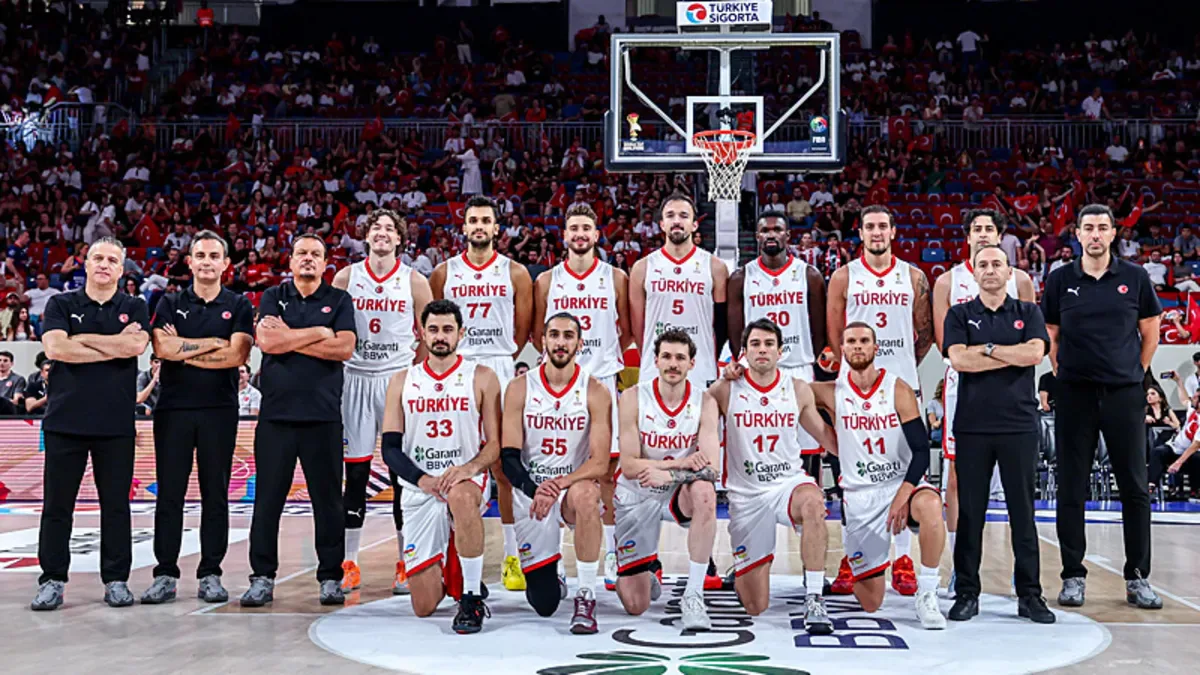 A Milli Erkek Basketbol Takımı'nın 2027 Dünya Kupası Elemeleri Takvimi Netleşti A Milli Erkek Basketbol Takımı'nın 2027 Dünya Kupası Elemeleri Takvimi Netleşti