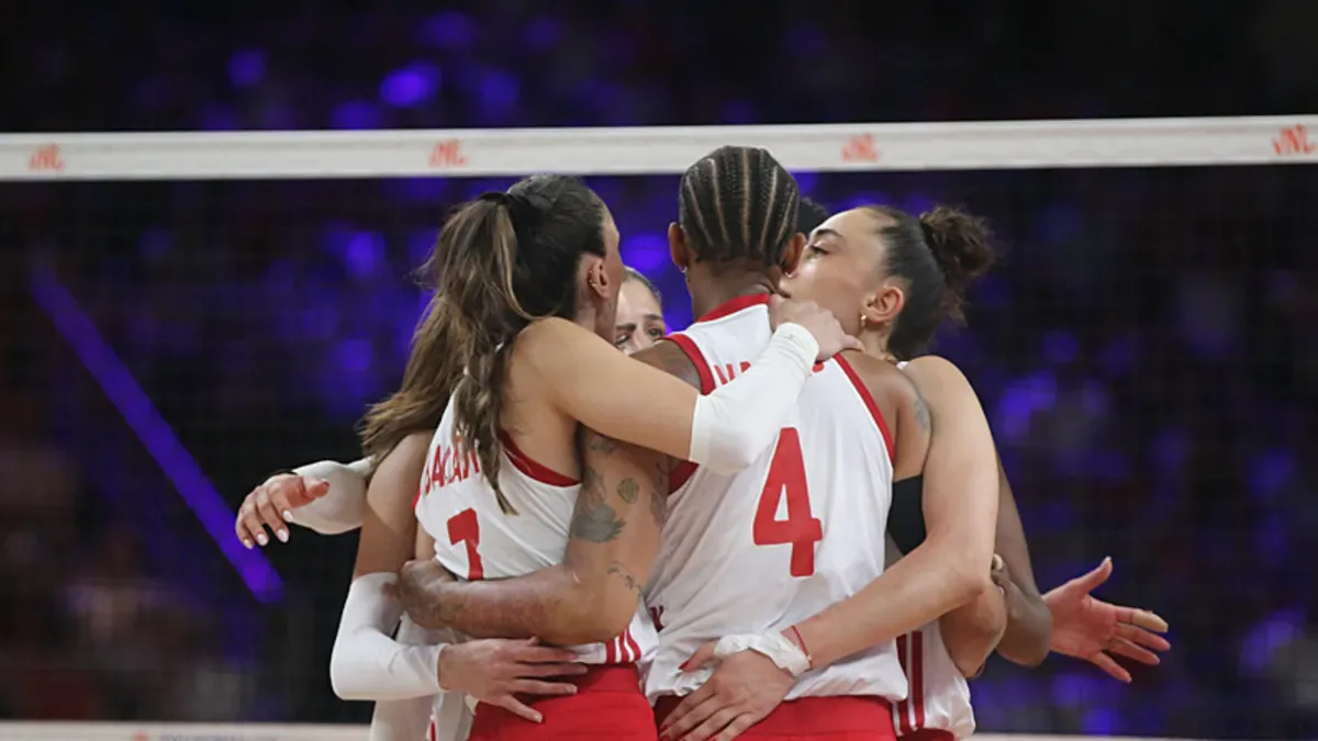 Filenin Sultanları'nın VNL Çeyrek Final Rakibi Kanada Oldu Filenin Sultanları'nın VNL Çeyrek Final Rakibi Kanada Oldu