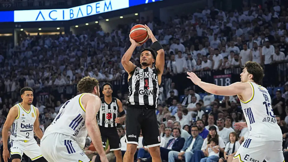 Beşiktaş Basketbol'da Gelecek Planı: 4 Oyuncuyla Sözleşme Yenilendi görseli