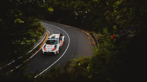 Madeira Rallisi'nde Büyük Kapışma: Kris Meeke ve Diego Ruiloba Karşı Karşıya