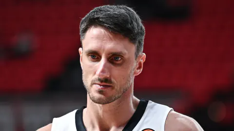 Achille Polonara'dan Mucize Dönüş: Hastalıkla Savaş sonrası Basketbola Dönüyor