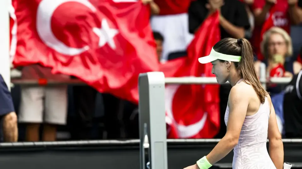 Zeynep Sönmez Wimbledon 2026'ya Veda Etti: Milli Tenisçiden Tarihi Mücadele görseli
