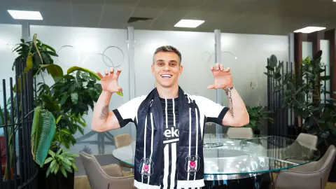 Beşiktaş'tan Leandro Trossard transferine özel karşılama