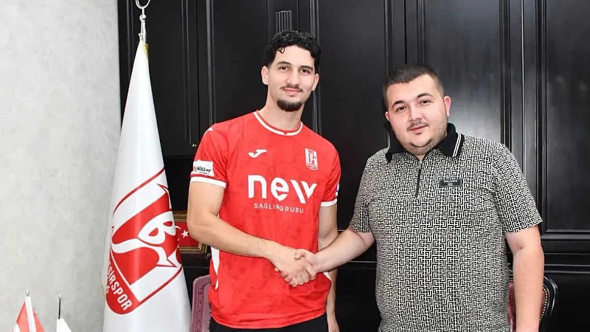 Balıkesirspor transferde atağa kalktı: 3 yeni isimle imzalar atıldı Balıkesirspor transferde atağa kalktı: 3 yeni isimle imzalar atıldı