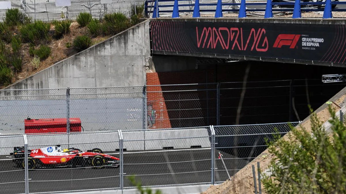Lewis Hamilton ve Charles Leclerc Madrid'in Yeni F1 Pistini Test Etti: Kritik Şikayet Lewis Hamilton ve Charles Leclerc Madrid'in Yeni F1 Pistini Test Etti: Kritik Şikayet