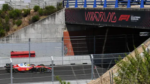 Lewis Hamilton ve Charles Leclerc Madrid'in Yeni F1 Pistini Test Etti: Kritik Şikayet