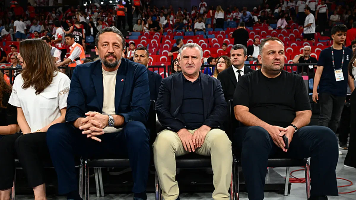 Bakan Osman Aşkın Bak'tan 12 Dev Adam'a Tebrik: Namağlup Liderlik Bakan Osman Aşkın Bak'tan 12 Dev Adam'a Tebrik: Namağlup Liderlik