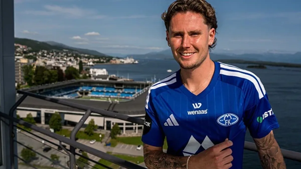 Trabzonspor'da veda: Mathias Lovik resmen Molde'ye transfer oldu Trabzonspor'da veda: Mathias Lovik resmen Molde'ye transfer oldu