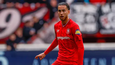 Ramiz Zerrouki FC Twente'ye Döndü: Cezayirli Yıldızla 4 Yıllık İmza