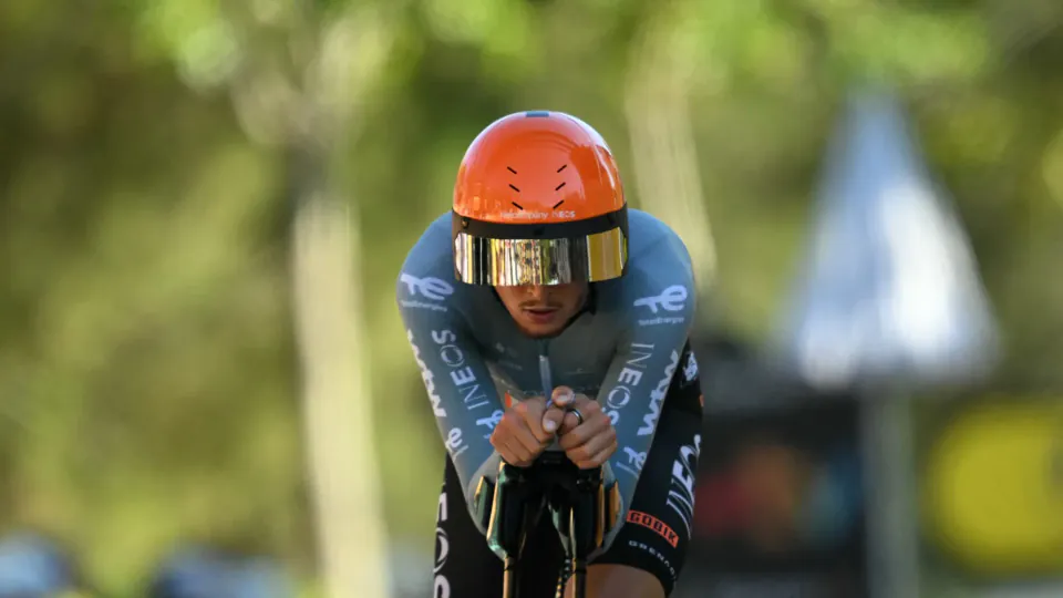 Tour de France 2026'da Şok Gelişme: Kévin Vauquelin'in Planını Lastik Patlatması Boşalttı görseli