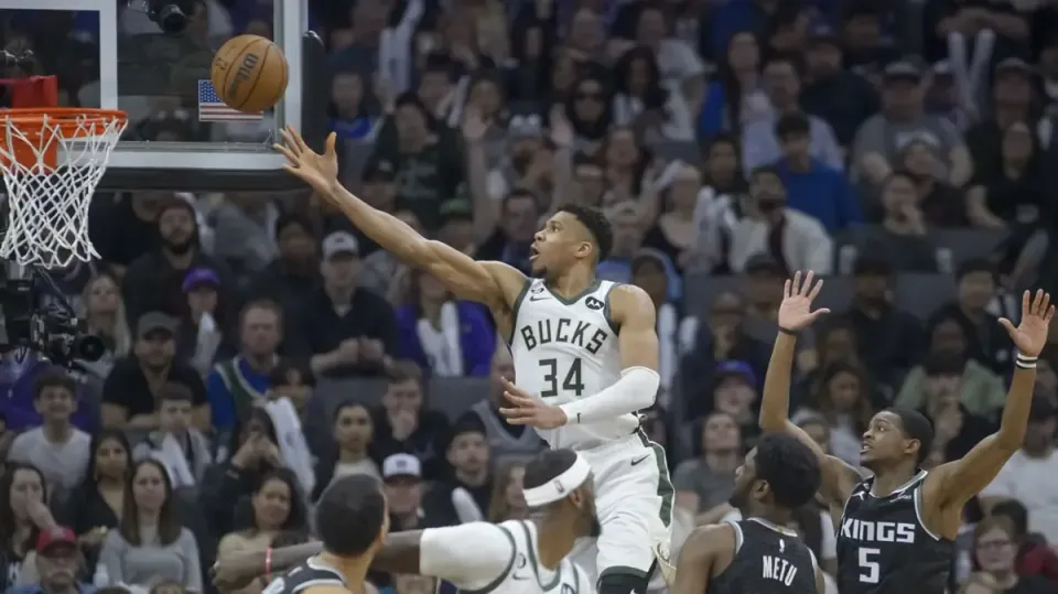 Milwaukee Bucks'ta Giannis Antetokounmpo Dönemi Sona Erdi: Yeni Yol Haritası Belli Oldu görseli