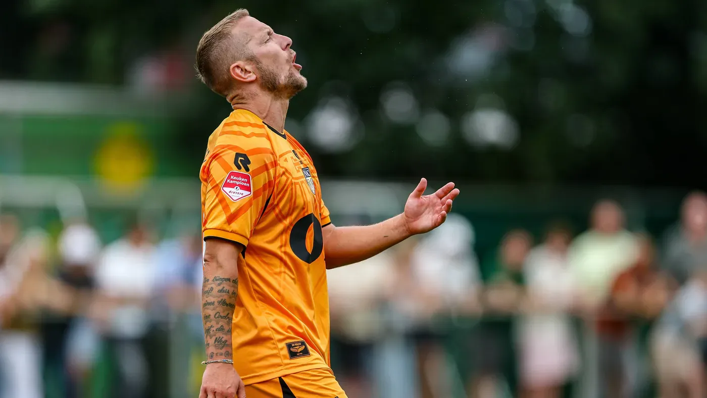 NAC Breda'da kriz: Lewis Holtby futbolu bırakmayı düşünüyor NAC Breda'da kriz: Lewis Holtby futbolu bırakmayı düşünüyor