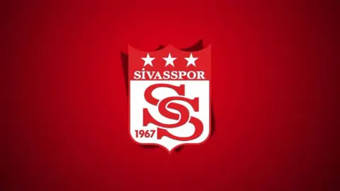 FIFA'dan Sivasspor'a ağır darbe: Üç dönem transfer yasağı getirildi