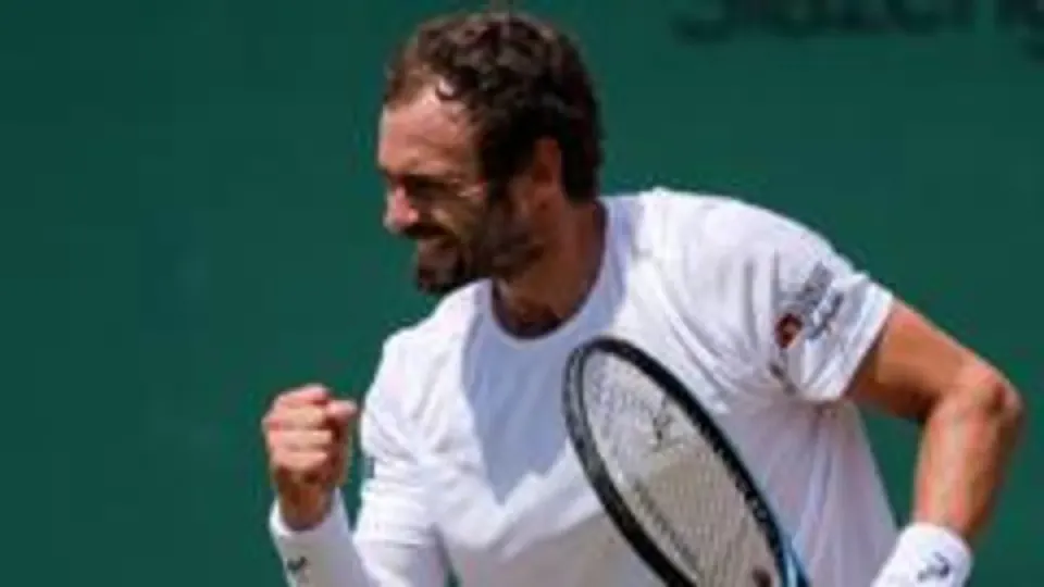 Wimbledon'da Sürprizlerin Perdesi Açılıyor: Safiullin ve Mochizuki'den Dev Hedefler görseli