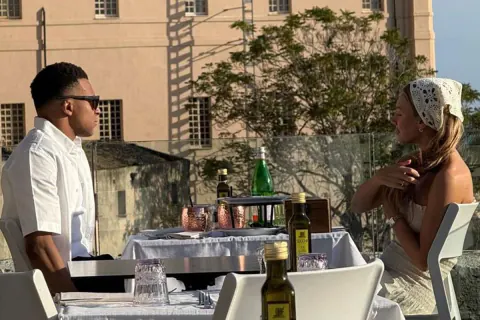 Real Madrid'de Mbappé ve Ester Expósito Krizi: Sardunya Tatili Disiplin Sorunu mu?