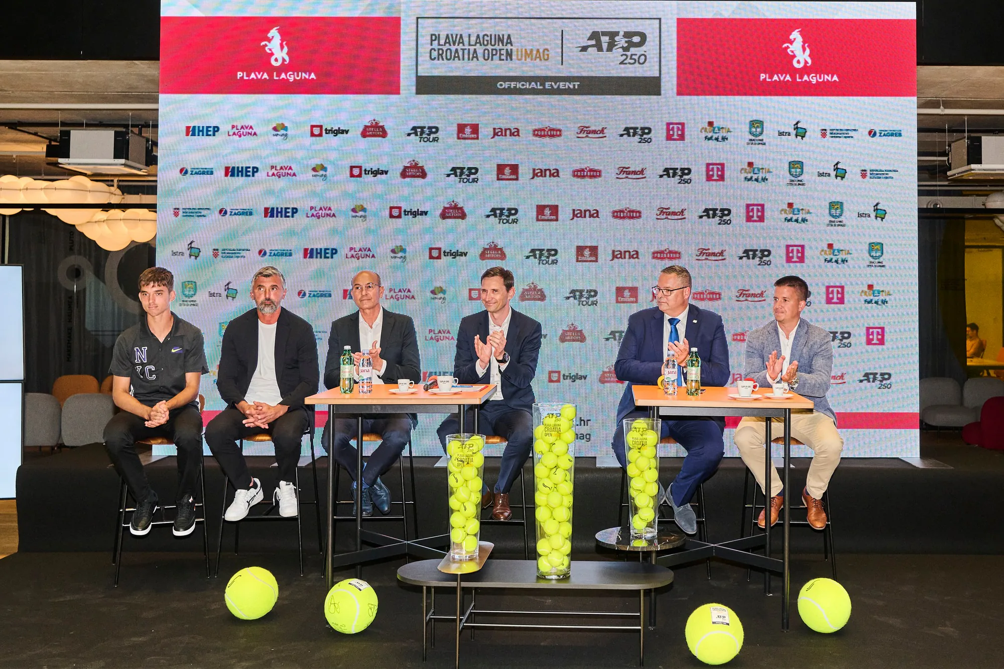 Kyle Edmund'dan Büyük Dönüş: ATP Umag Turnuvası'na Hazırlanıyor Kyle Edmund'dan Büyük Dönüş: ATP Umag Turnuvası'na Hazırlanıyor