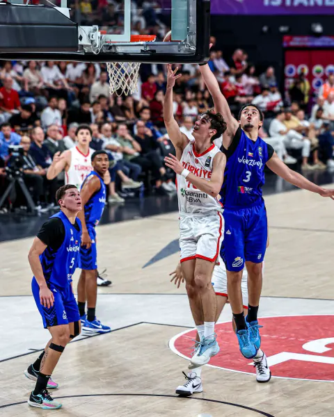 FIBA U17 Dünya Kupası'nda ABD'nin Son 16 Rakibi Kamerun Oldu