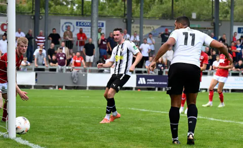 Kent Derbisinde Sezon Öncesi Heyecanı: Dartford ve Charlton Athletic Karşı Karşıya