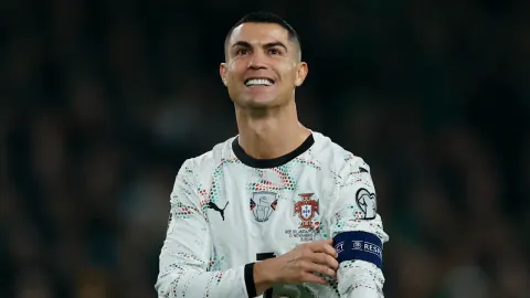 Futbolda 40 Yaş Devrimi: Cristiano Ronaldo ve Biyolojik Yaş Paradoksu Futbolda 40 Yaş Devrimi: Cristiano Ronaldo ve Biyolojik Yaş Paradoksu