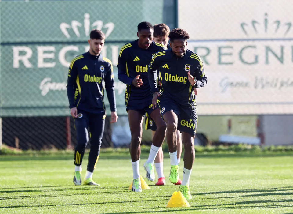 Fenerbahçe'de Cihan Kamer'den Transfer Sinyali: 'Sürprizler Devam Edecek' görseli