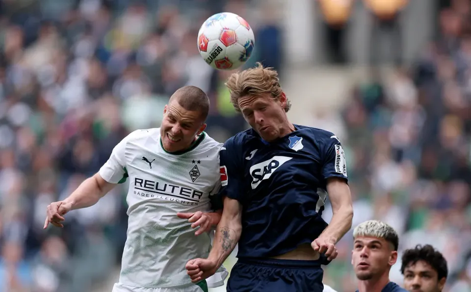Nico Elvedi'nin Geleceği Belli Oluyor: Leeds United'dan Resmi Teklif görseli