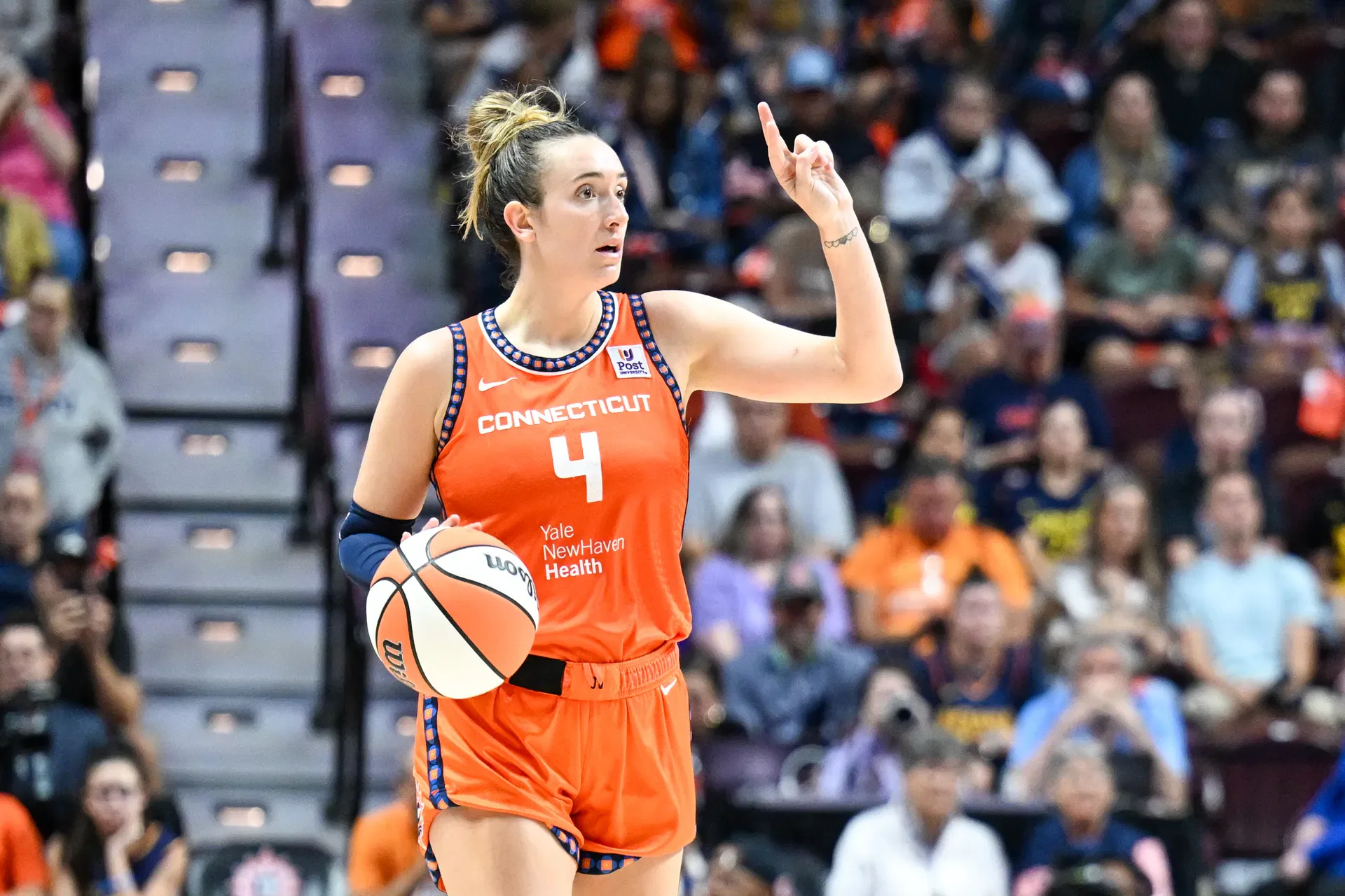Marina Mabrey'den WNBA Tarihine Geçen Gece: Skor Rekoru Yakalandı Marina Mabrey'den WNBA Tarihine Geçen Gece: Skor Rekoru Yakalandı