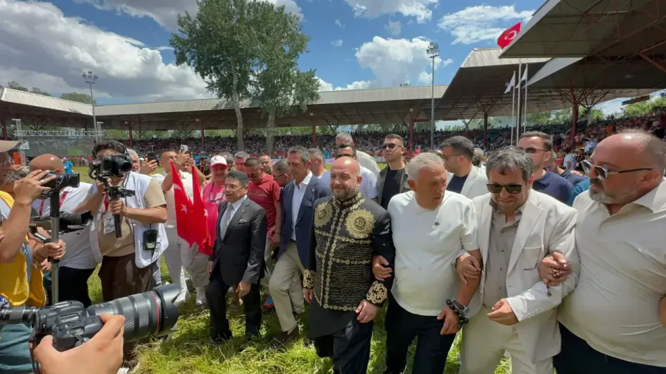 Kırkpınar Ağası Ufuk Özünlü rekorla koltuğu korudu: Altın kemer ebedi sahibi oldu görseli