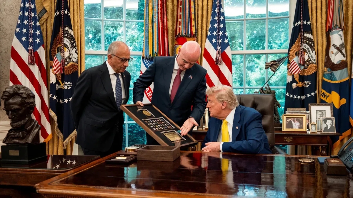 ABD Milli Takımı'nda Balogun Şoku: Trump ve FIFA'ya Ağır Suçlamalar ABD Milli Takımı'nda Balogun Şoku: Trump ve FIFA'ya Ağır Suçlamalar