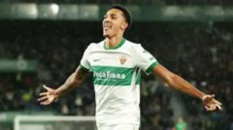Bournemouth, Elche'nin Yıldızı Alvaro Rodriguez İçin Devreye Girdi Bournemouth, Elche'nin Yıldızı Alvaro Rodriguez İçin Devreye Girdi