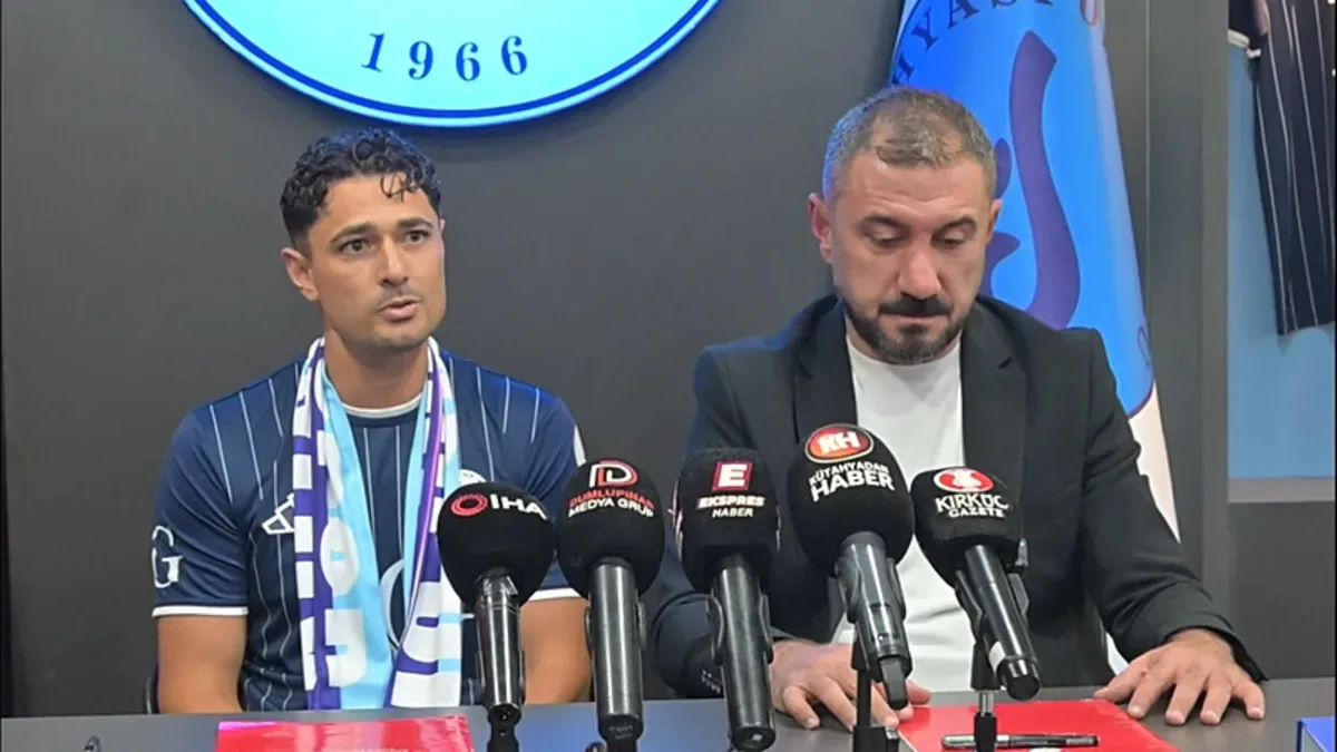 Kütahyaspor'da Kale Güvende: Hasan Hüseyin Akınay İmzayı Attı Kütahyaspor'da Kale Güvende: Hasan Hüseyin Akınay İmzayı Attı