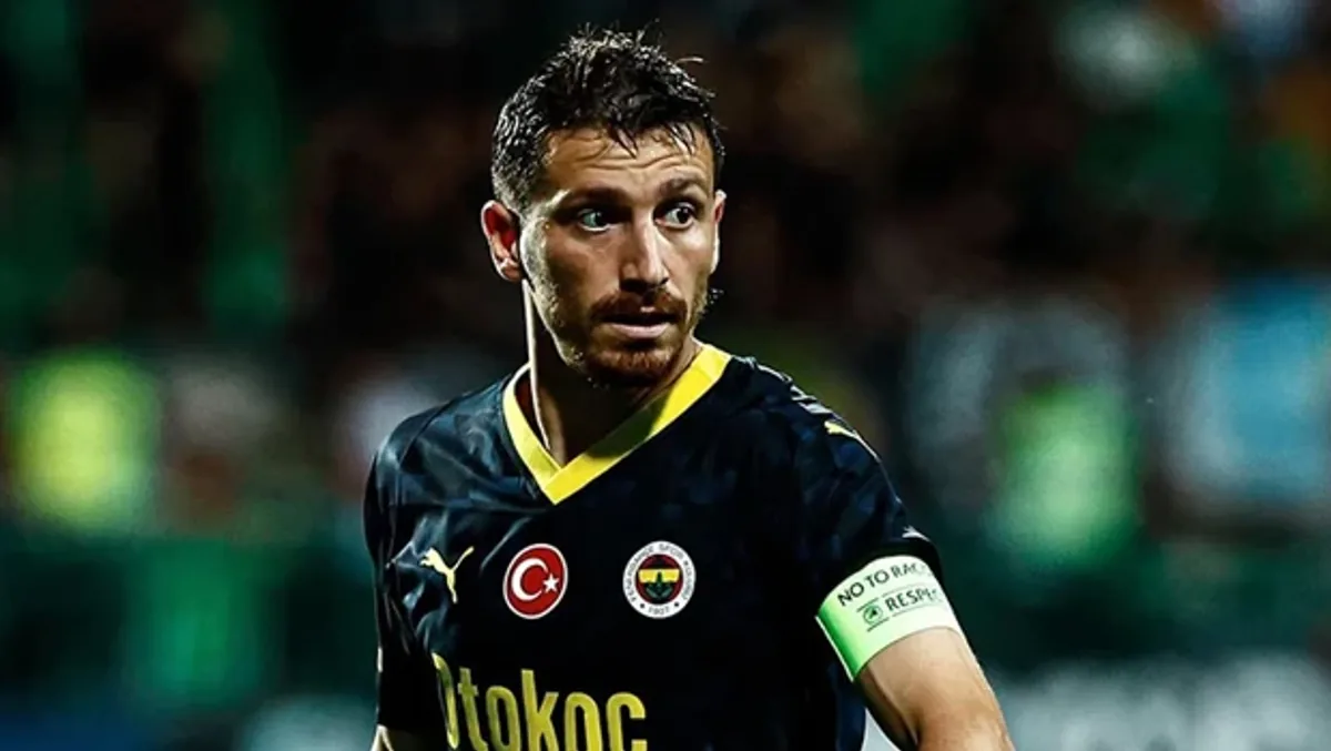 Fenerbahçe'de Mert Hakan Yandaş Dönemi: Yeni Sözleşme İmzalandı Fenerbahçe'de Mert Hakan Yandaş Dönemi: Yeni Sözleşme İmzalandı