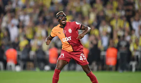 Fenerbahçe ve Galatasaray'ın hedefindeki yıldız kararını verdi: İki devi de reddetti