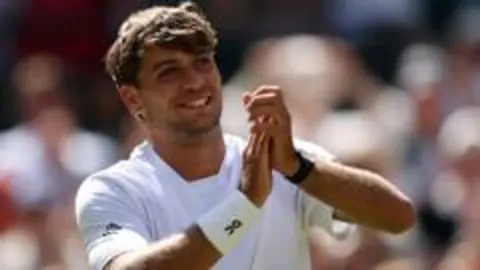 Wimbledon'da Sürpriz Gelişme: Flavio Cobolli Çeyrek Finale Yükseldi