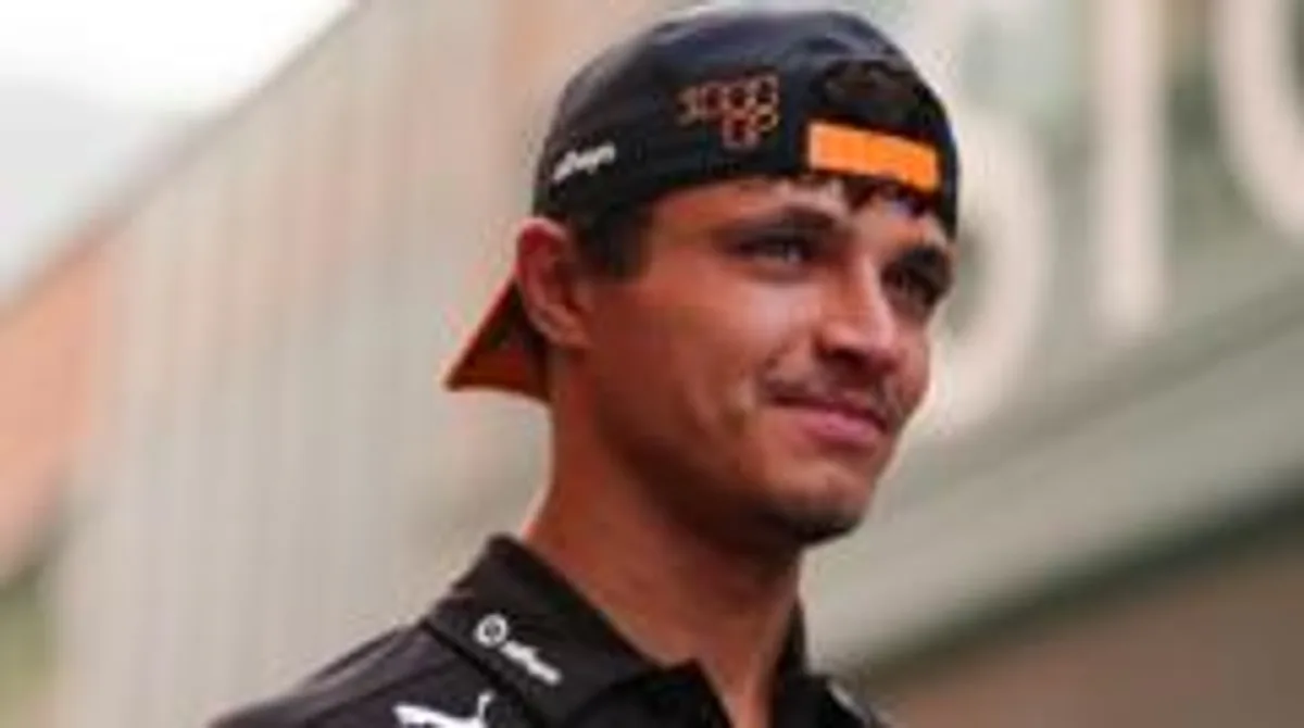 Lando Norris'ten Şampiyonluk İtirafı: 'Geçen Yılın Zaferi İçin Bu Yıl Acı Çekiyorum' Lando Norris'ten Şampiyonluk İtirafı: 'Geçen Yılın Zaferi İçin Bu Yıl Acı Çekiyorum'