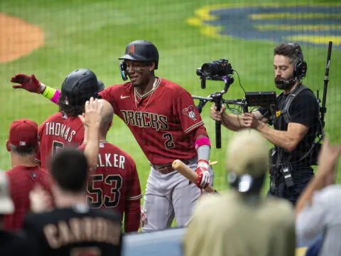Arizona Diamondbacks ve Milwaukee Brewers Karşılaşmasında Sürpriz Gelişme Arizona Diamondbacks ve Milwaukee Brewers Karşılaşmasında Sürpriz Gelişme