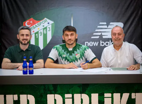 Bursaspor'dan Dev Transfer: Kelechi Iheanacho İmzayı Attı