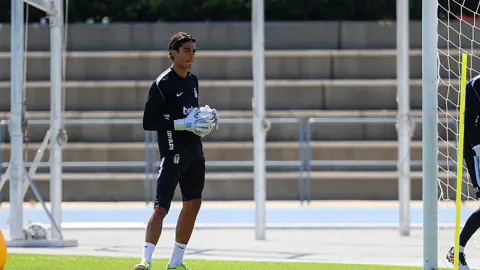 Beşiktaş'ta Doğan Alemdar'dan Alexander Nübel mesajı: 'Kaliteyi Yükseltir'