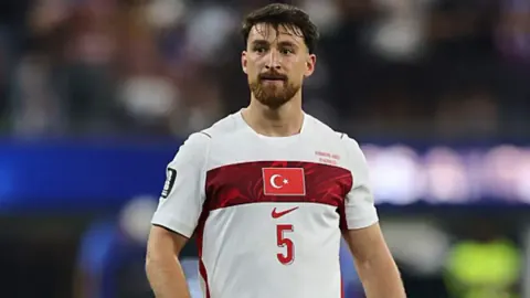 Salih Özcan Beşiktaş Yolunda: Milli Futbolcunun İstanbul Varış Tarihi Belli Oldu