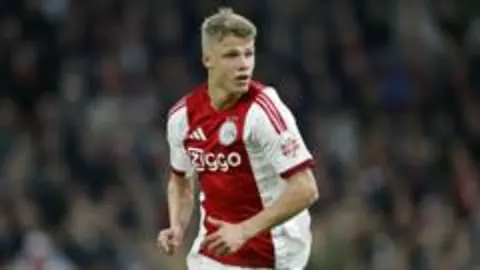 Newcastle United'dan Ajax'a Genç Yetenek Operasyonu: Sean Steur Yolda