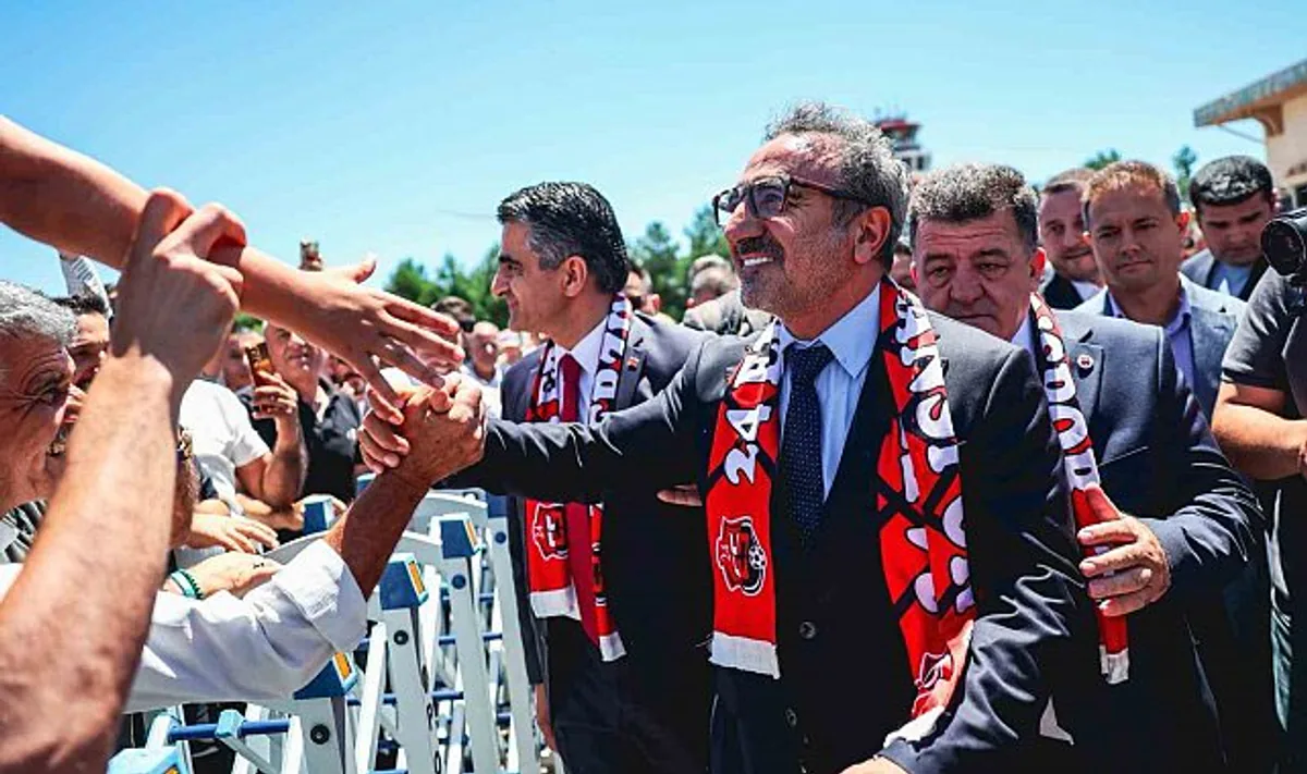 Hamdi Ulukaya'dan Erzincanspor'a Dev Sponsorluk: 5 Milyon Dolarlık Yeni İmza