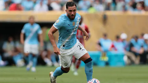 Rayan Cherki'nin Manchester City Dönemi ve Deschamps Gerilimi