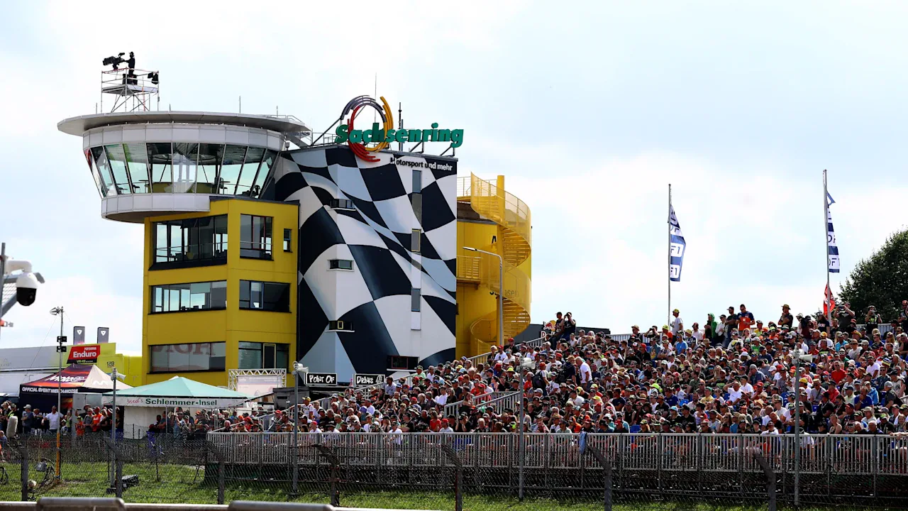 Sachsenring'de Rekorlar Devam Ediyor: Kapasite Artırımı ve 100. Yıl Hazırlıkları Sachsenring'de Rekorlar Devam Ediyor: Kapasite Artırımı ve 100. Yıl Hazırlıkları