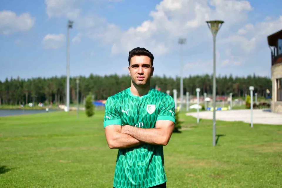 Konyaspor'da Hücum Hattına Gambiyalı Takviye: Ebrima Colley görseli