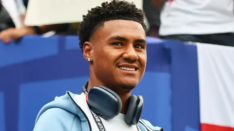 Fenerbahçe Transferinde Ollie Watkins Hareketliliği: İngiltere'den Kritik Gelişme